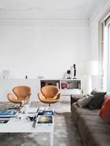 #interior #tile #livingroom #chairs #lamp 