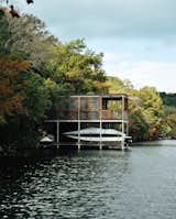 #outdoor #boathouse #lake #Texas #prefab #open #green

Photo by Paul Bardagjy  Photo 4 of 10 in Lake Houses and Docks by Zachary Herbst from Outdoor