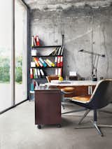 #concrete #concretewall #circletable #workspace #conferencetable #knoll #tizio #tiziotasklamp #richardsapper #artemide #leaningbookshelf #bookshelf #philippestarck #disform #interior #office #modern #filingcabinet #lighting #homeoffice 