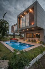 #modernarchitcture #concrete #pool #outdoor #exterior #midcentury #lighting #landscape #windows #Mexico 