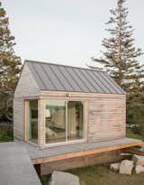 #modern #architecture #modernarchitecture #glass #deconstructed #minimal #deck #wood #cabin #Vinalhaven #Maine #RileyPratt #GOLogic