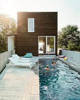 #pooldesign #pool #terrace #Eos #loungechair #inflatable #toys #modern #minimal #exterior #outside #vacationhome #family #landscape #midcentury 
