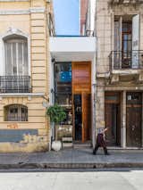 #smallspaces #exterior #city #tiny #restaurant #Cordoba #Argentina #modern #wood #tree #ErnestoBedmar #loft #ElPapagayo 
