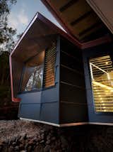 Integrating the unit into the landscape, Knapp clad the exterior in natural copper. Photo by Owen McGoldrick.