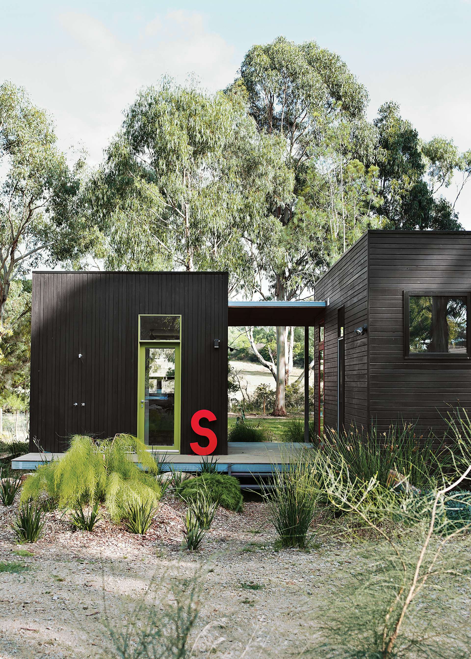 For her family’s house near Melbourne, Australia, Anna Horne created a series of wooden prefab modules using a design from the company Prebuilt.