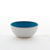 VEGETABLE BOWL - BLUE PINE/STONE WHITE

With its Blue Pine interior and Stone White exterior, this Vegetable Bowl is bright and festive—the perfect pop of color for any tablescape.