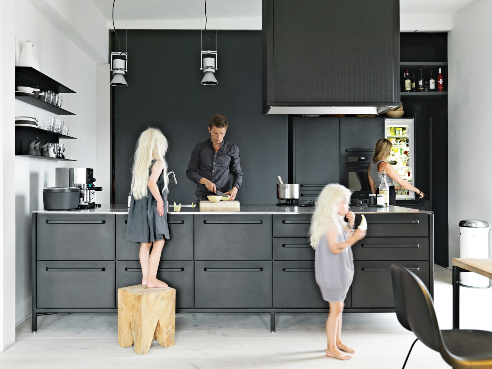 9 Beautiful Black-and-White Kitchens from the AD Archives