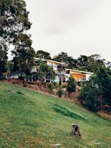 The Tinbeerwah house and studio keep a low profile among the site’s eucalyptus trees.