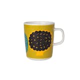 Part of Marimekko designer Sami Ruotsalainen’s Oiva collection, the Oiva Mug’s clean lines telecast modern refinement. The bold print adds cheerful personality to the mug, perfect for gloomy mornings.