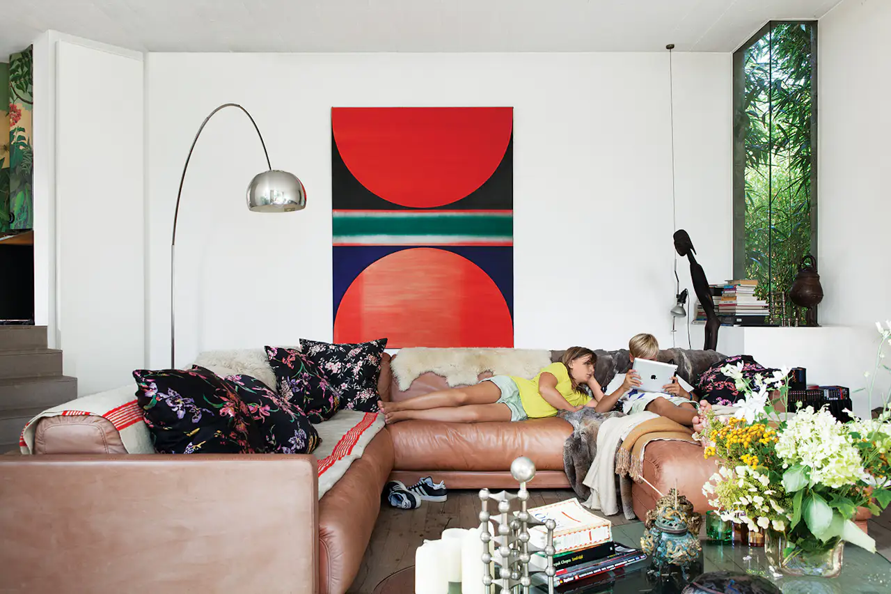 A Helpful Guide to Living Room Lighting - Dwell