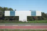 The Building is a collaboration with conceptual artist Stanley Brouwn, completed in 2006. From the side, it appears to be T-shaped; actually it’s a cross, composed of one rectangle balancing on another.  Photo 5 of 8 in Restoring the 1924 Rietveld Schröder House, an Icon of the De Stijl Movement