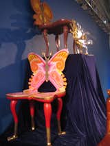 This butterfly chair, also by Pedro Friedenberg, hails from the 1980s. I'm not totally sold on it, myself, but as an exemplar of his surrealist style, little is better.