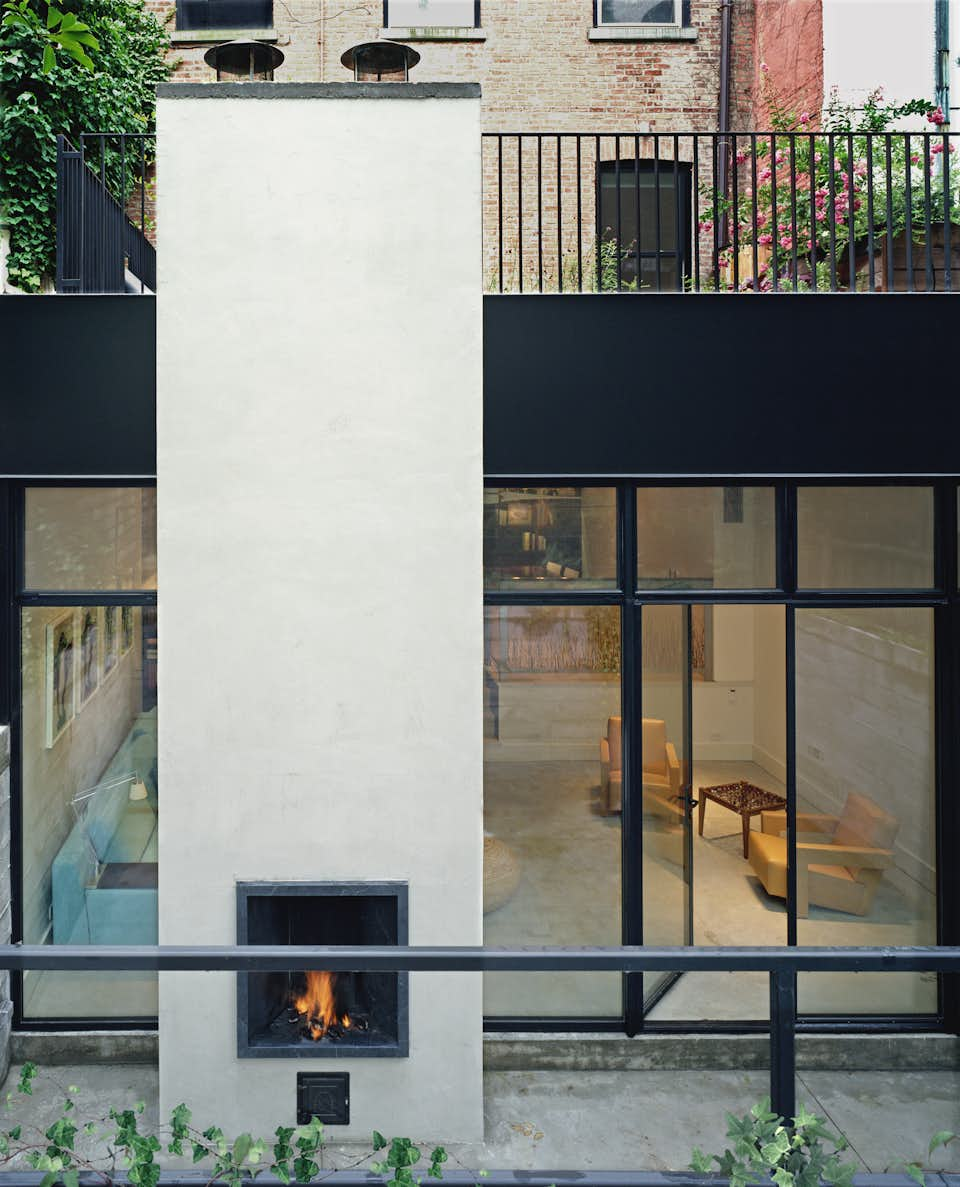 photo-2-of-16-in-15-modern-additions-to-traditional-homes-from-soho-row