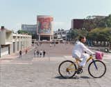 Modernism, Mexican-style, is on view at UNAM’s school of medicine. Francisco Eppens designed the elaborate mural on the Facultad de Medicina building’s façade.