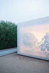 The screen shifts between being opaque and semitransparent.