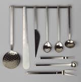 This kitchen tool set is from 1965 and was designed by German Peter Raacke. It was manufactured by Hessische Metallwerke.