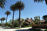 The view northeast to the homes across the street from Dwell Home Venice. The neighborhood is an eclectic architectural mix of Craftsman, Victorian, Spanish Colonial Revival, Modern, and more.
