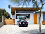 Our neighborhood includes numerous examples of recent modern architecture. The house shown above was designed by Robert Thibodeau of DU Architects, a local firm that has designed a range of homes in Venice and neighboring Santa Monica.