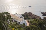 A Renovated Modernist Oasis in the French Riviera