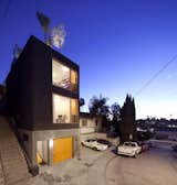 Home and Studio Maximizes Very Narrow Site in Echo Park - Photo 1 of 9 - 