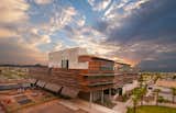 Health Sciences Education Building, University of Arizona

CO Architects (2012)