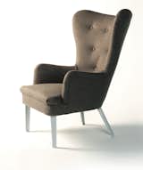 DA1 chair (1946)

This easy chair was a much lighter take on the traditional, bulky armchairs of the time.