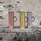 Designed by Eric Magnussen for Stelton, the Vacuum Jug is designed to keep coffee and other hot beverages hot after they’ve been brewed. Featuring a high-shine in three different metallic hues, the jug is suitable for a variety of occasions, making it a versatile holiday gift.
