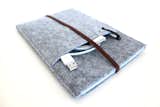 The minimalist design of these felt iPad mini sleeves from Bholsa will take the fuss out of carrying around your tablet and its accessories. ($27-41)  Search “ipad+pro几个版本【A货++微mpscp1993】”