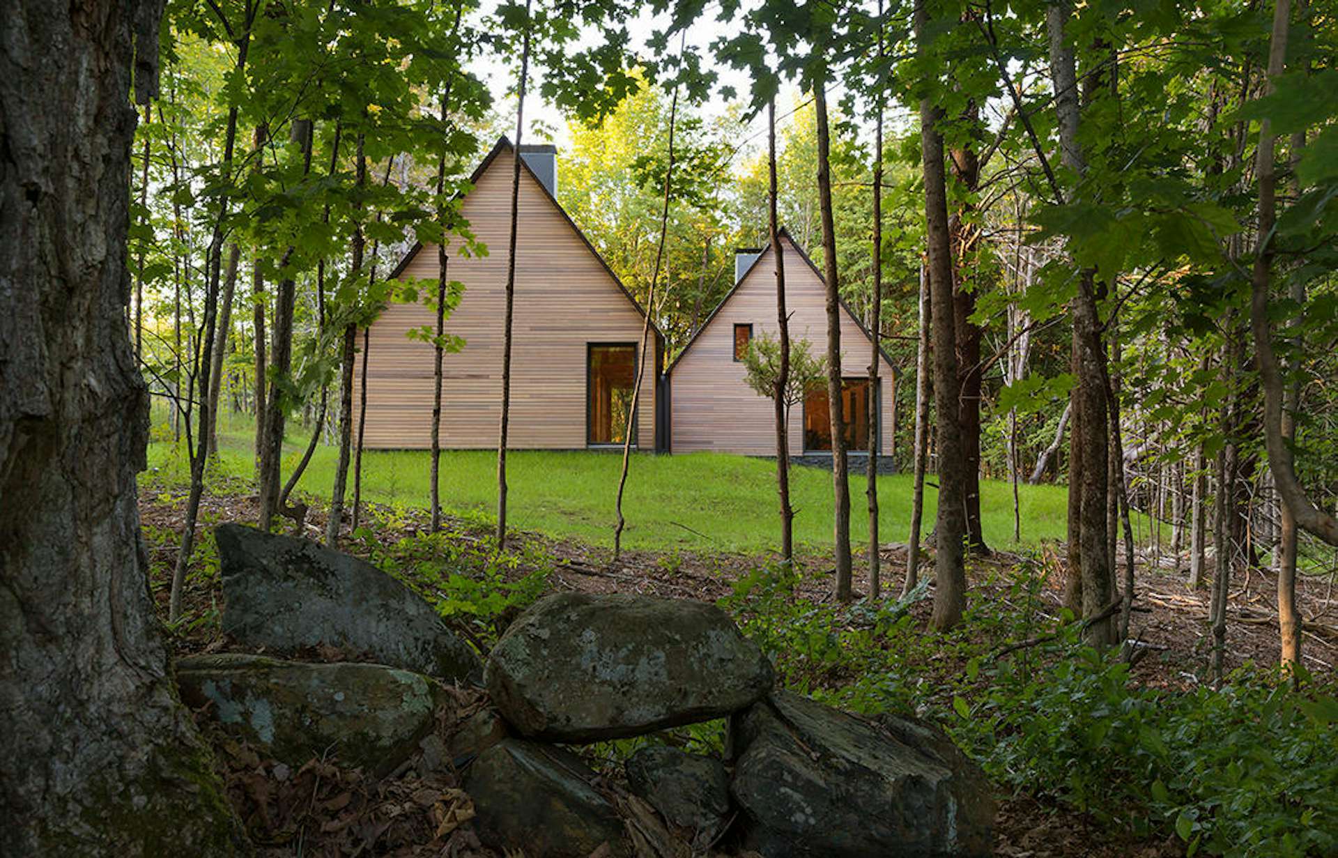 Tiny Cabins in the Vermont Woods Commune With Nature (5 Photos) - Dwell