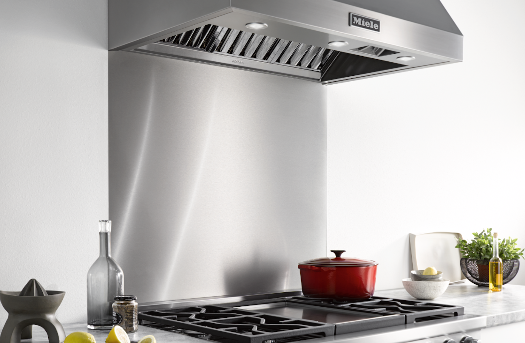 Sleek Oven Will Solve Your Cooking Needs - Dwell