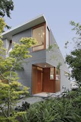 Seattle Home Carefully Blocks Out Neighbors, While Celebrating Natural Surroundings - Photo 9 of 11 - 