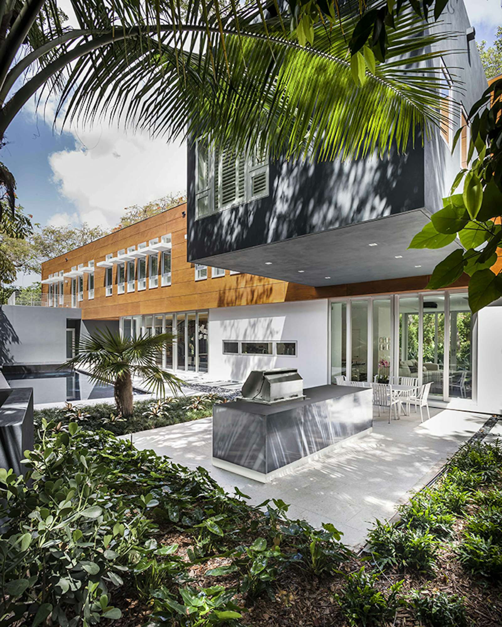 This Modern Miami House Feels Like It's in the Middle of the Jungle - Dwell