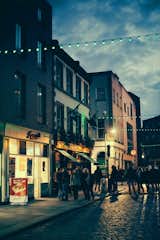 Moody Dublin

Dublin's Temple Bar area on an atmospheric evening.