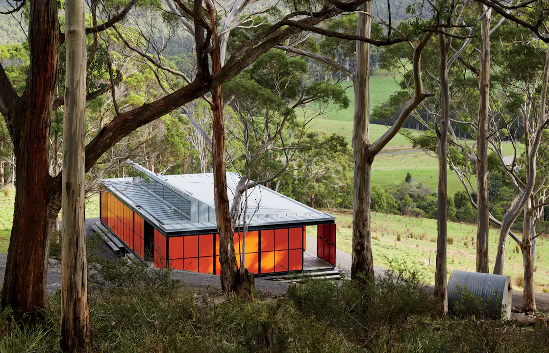 Modern Round Off Grid Homes Reference: 9 Stellar Homes That Venture Off Grid