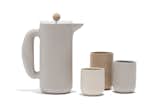 Mette Duedahl wanted to take the best elements of two everyday items (stoneware and the traditional, glass French coffee press) and transfer them to a contemporary context. He updated the materials with a shell made of dyed stoneware casting slip, an extraordinarily tactile, smooth-to-the-touch material. The coffee jugs have a plunger in stainless steel and a Plexiglas lid with a beech wood knob.  Search “上海牌手表17钻收藏价格【A货++微mpscp1993】” from New Pieces from Danish Crafts Collection