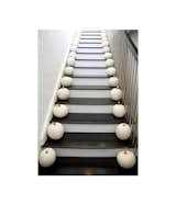 Here's a simple and tasteful way to decorate for Halloween if you have stairs in your home. 

Pinned by Teak Warehouse

"Halloween decorations can be modern and elegant! Happy Halloween from teakwarehouse.com!"

via st.houzz.com   from halloween