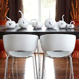 Here's a beautiful table display with mid century flare.

Pinned by JET

"Mid Century Modern Wicked Halloween"

no credit available