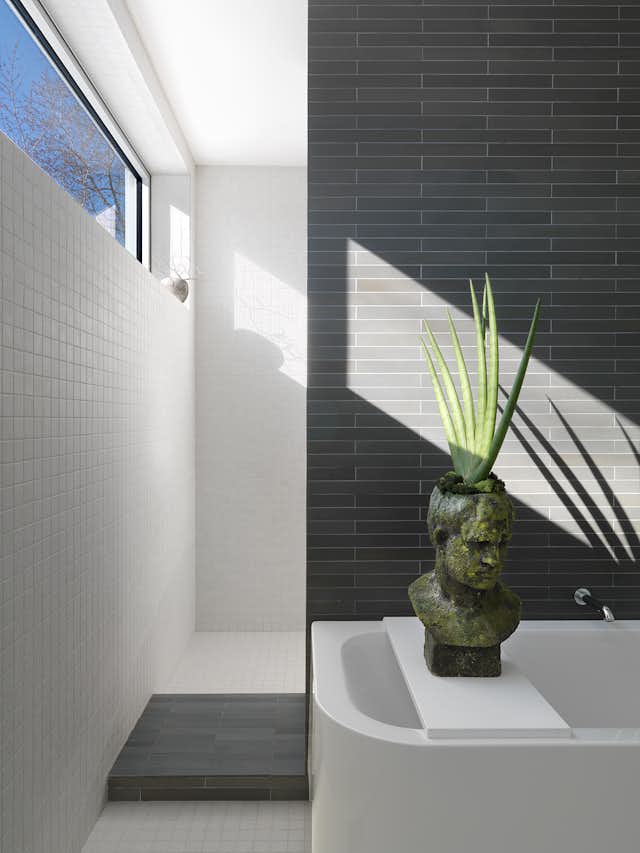 A Guide to Ceramic Versus Porcelain Tile Dwell