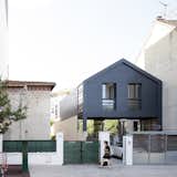 Another one of Djuric Tardio Architectes recent projects is this home extension, completed in 2015 and also located outside Paris. Its prefabricated wooden structure took just fifteen days to assmble.  Search “extension” from Explore the Striking Eco-Friendly Prefab Homes of Djuric Tardio Architectes