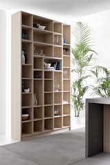 #storage #interior #modern #moderndesign #interiordesign
 #shelving #cubbies #kitchen

Courtesy of Snaidero Design