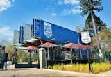 #shippingcontainer #coffeeshop #modern #southafrica #foghound

Courtesy of Earthworld Architects and Interiors
