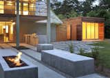 #fireplace #fire #lounge #modern #modernarchitecture #firepit #outdoor #outdoorlounge #cement #BatonRouge #Louisiana 

Photo by Kevin Duffy