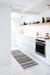 #modern #home #kitchen #white #bright #shelf #storage

Photo by Jonas Bjerre Polsen
