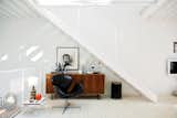 #seatingdesign #seating #arnejacobsen #swan #chair

Photo courtesy of Mark Seelen
