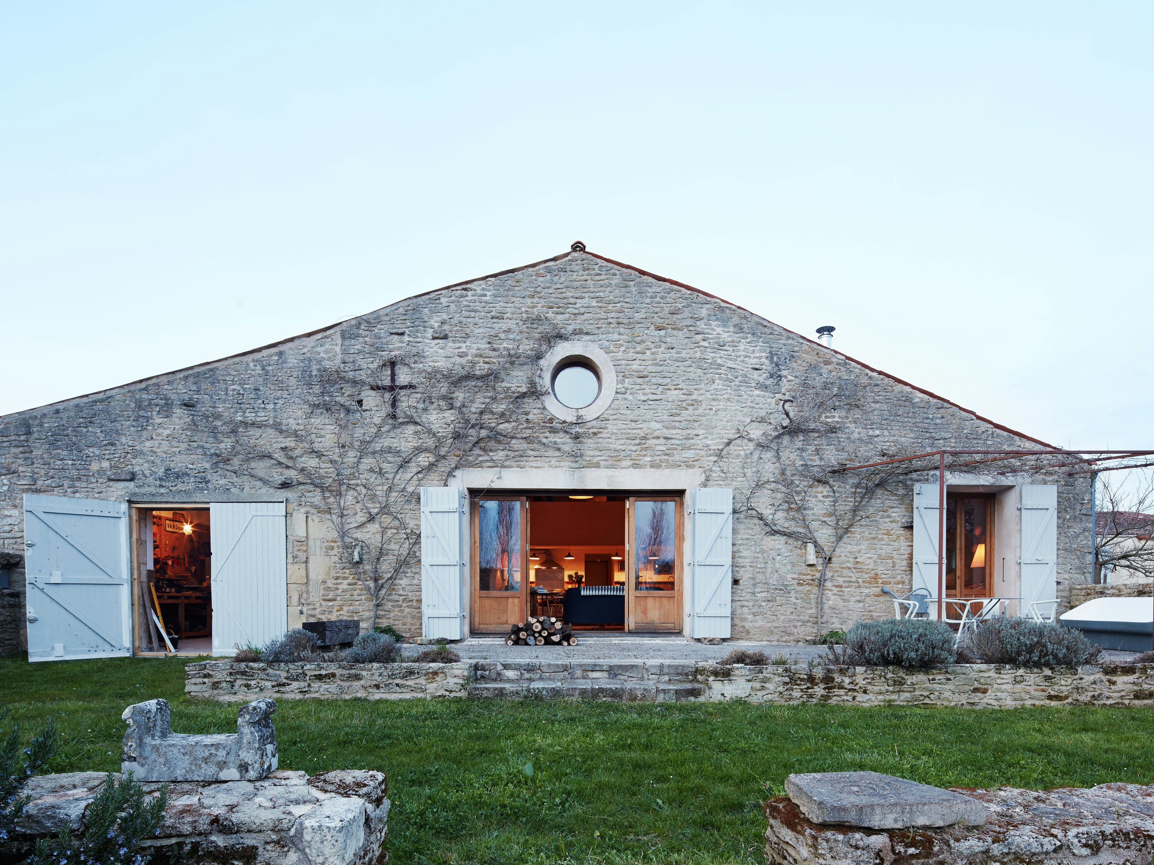 Converted Stable Building Rustic Barn Conversions Into Homes