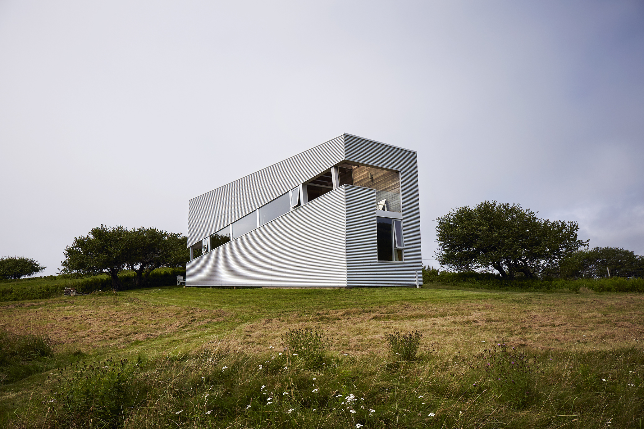 Sliding House by MacKay-Lyons Sweetapple Architects - Dwell