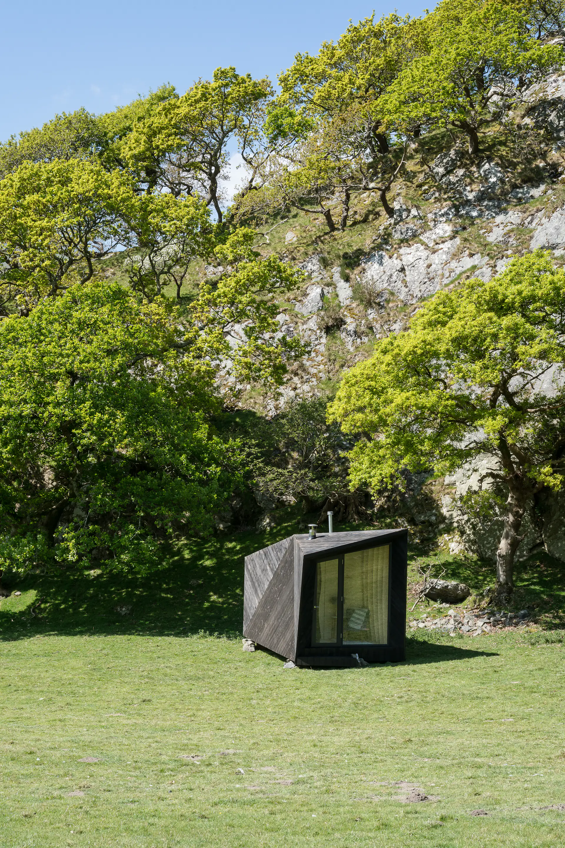 Tour One of Epic Retreat’s Tiny Pop-Up Hotel Cabins in the Welsh Countryside - Photo 1 of 10 -