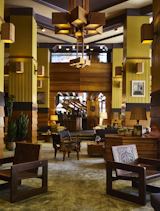 The Freehand LA lobby welcomes visitors with an evocative, American craftsman vibe.