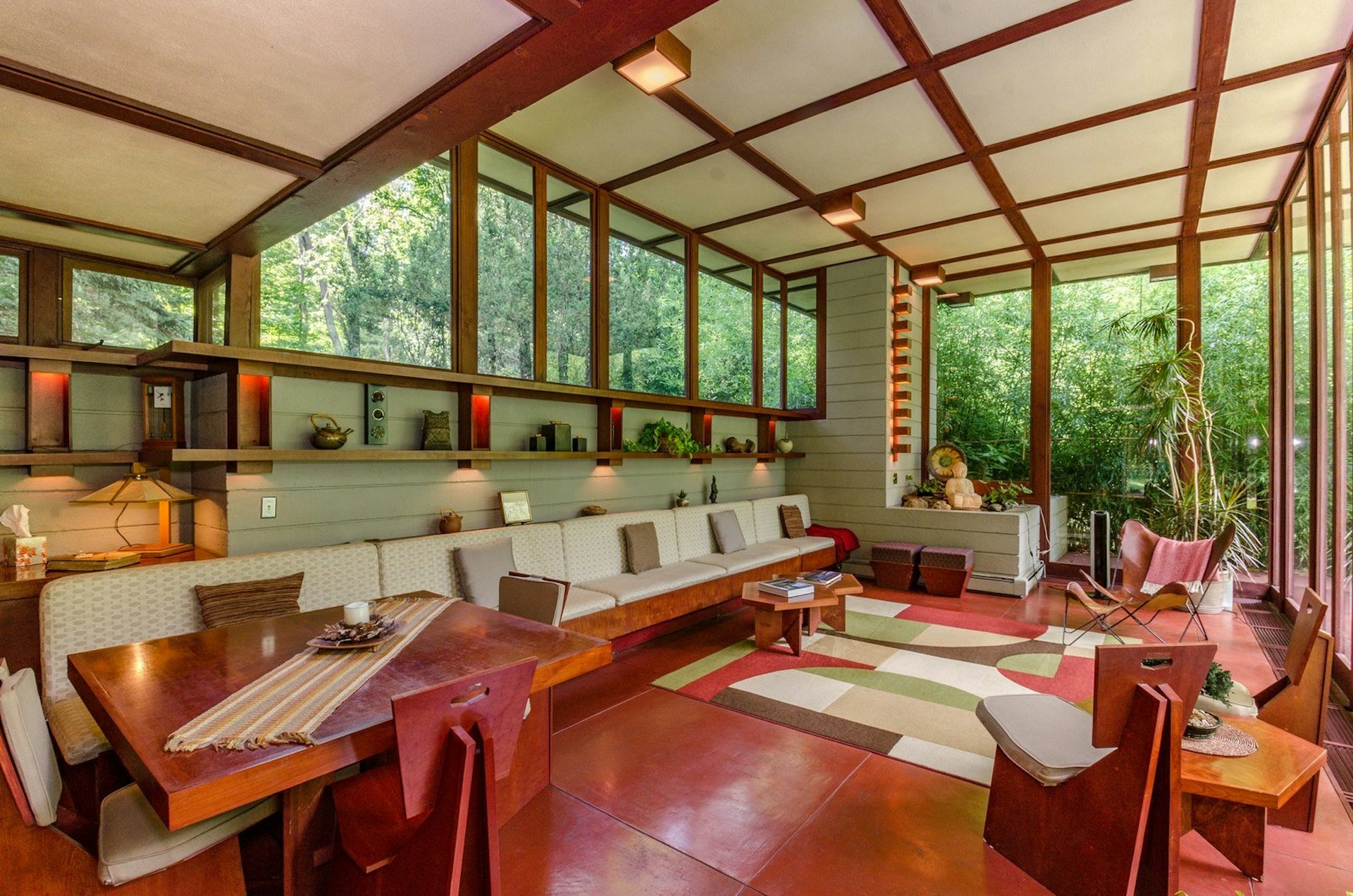 Photo 6 of 17 in The Frank Lloyd Wright-Designed Louis Penfield House ...