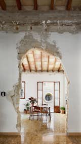 A Salvaged Apartment on Mallorca Leaves its Roots Exposed - Photo 11 of 13 - 